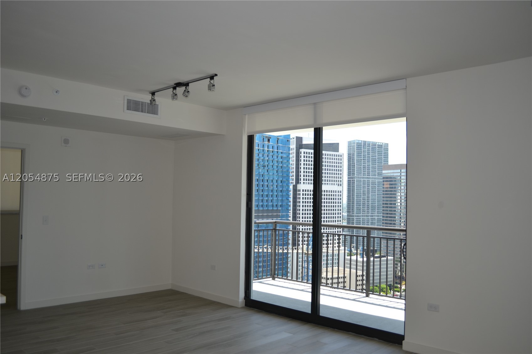 999 SW 1st Ave #3302, Miami FL 33130