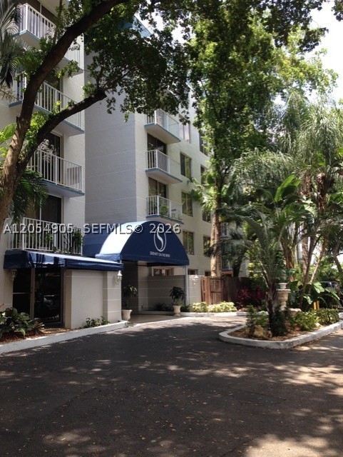 1740 NW N River Dr #214, Miami FL 33125