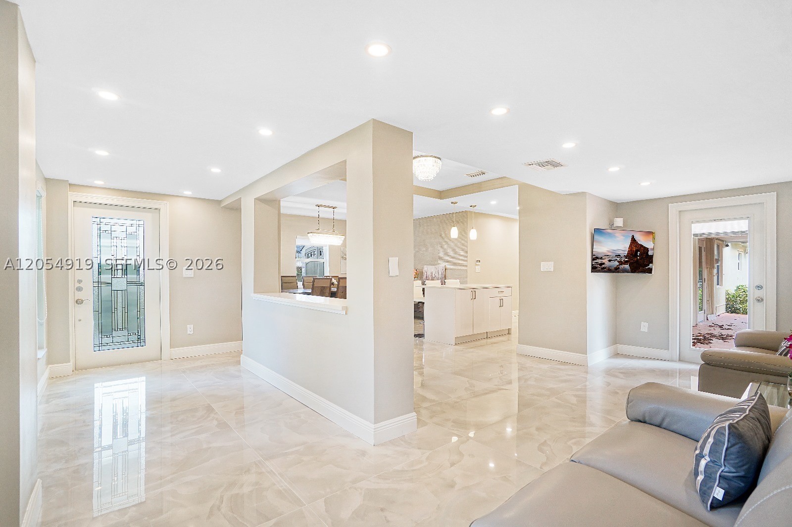 1266 NE 182nd St, North Miami Beach FL 33162