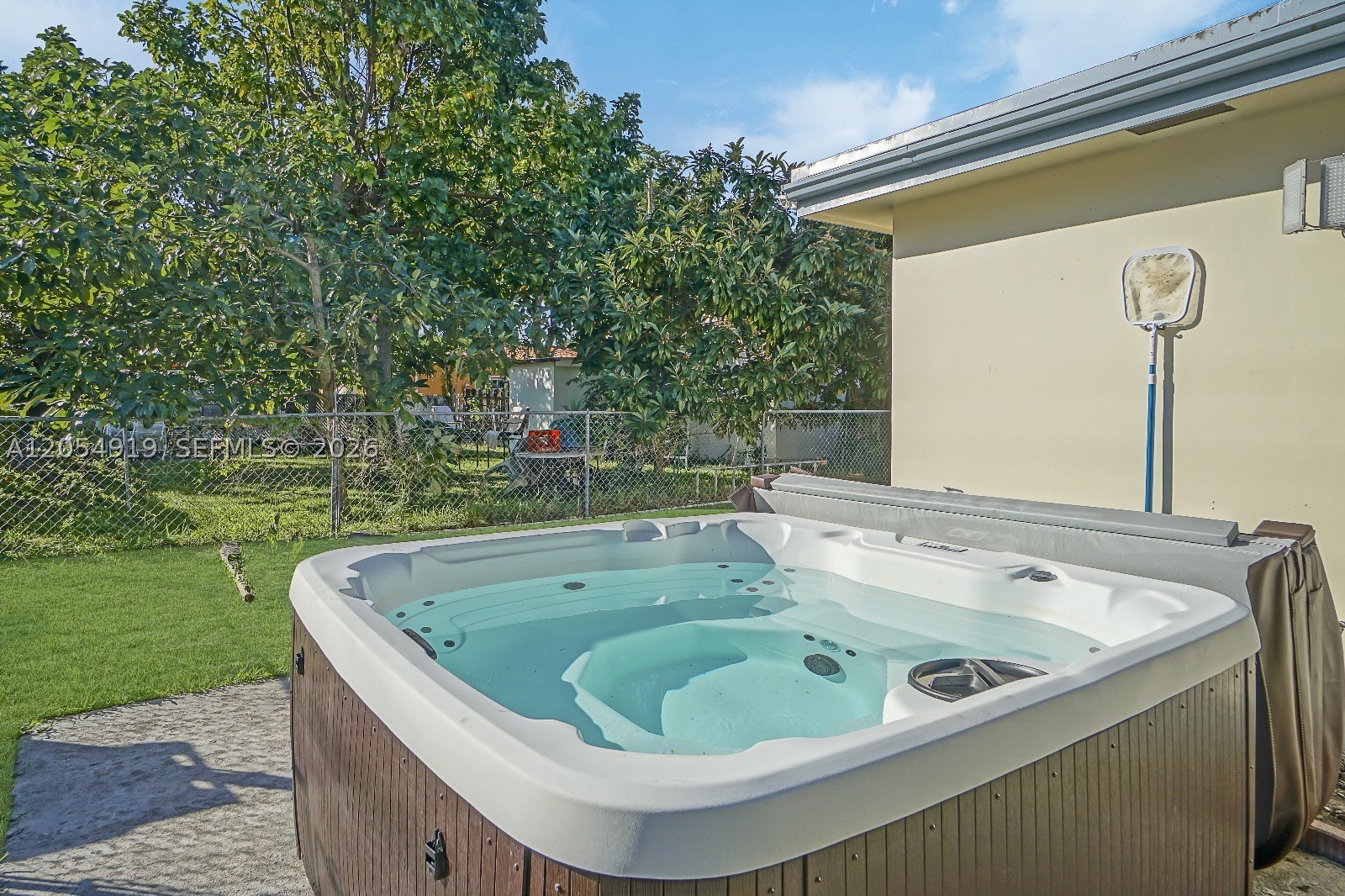 1266 NE 182nd St, North Miami Beach FL 33162