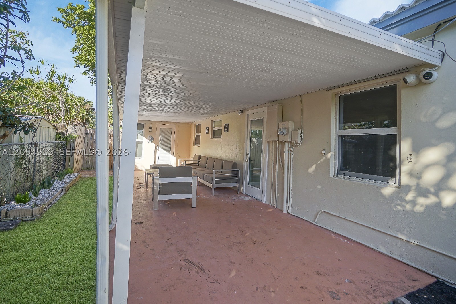 1266 NE 182nd St, North Miami Beach FL 33162