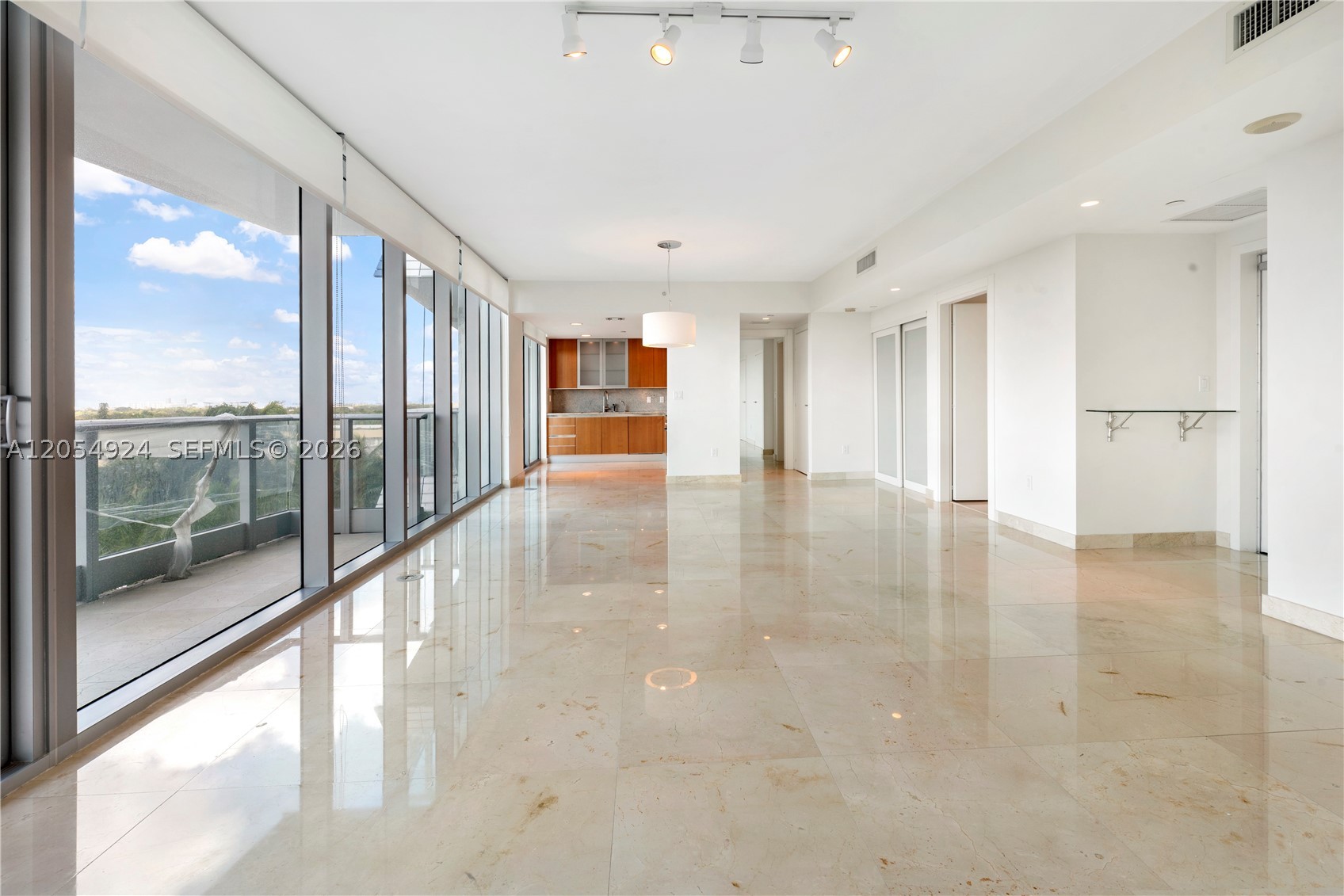 2627 S Bayshore Dr #1008, Miami FL 33133
