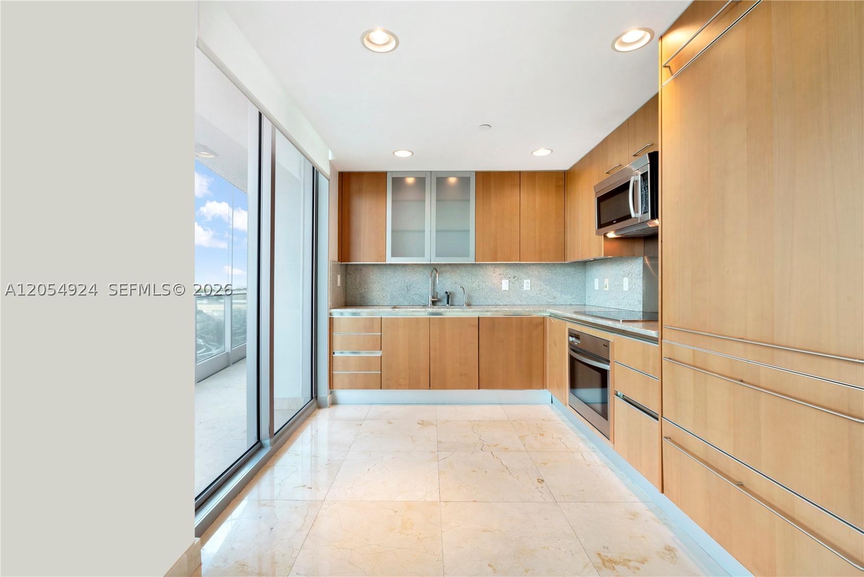 2627 S Bayshore Dr #1008, Miami FL 33133