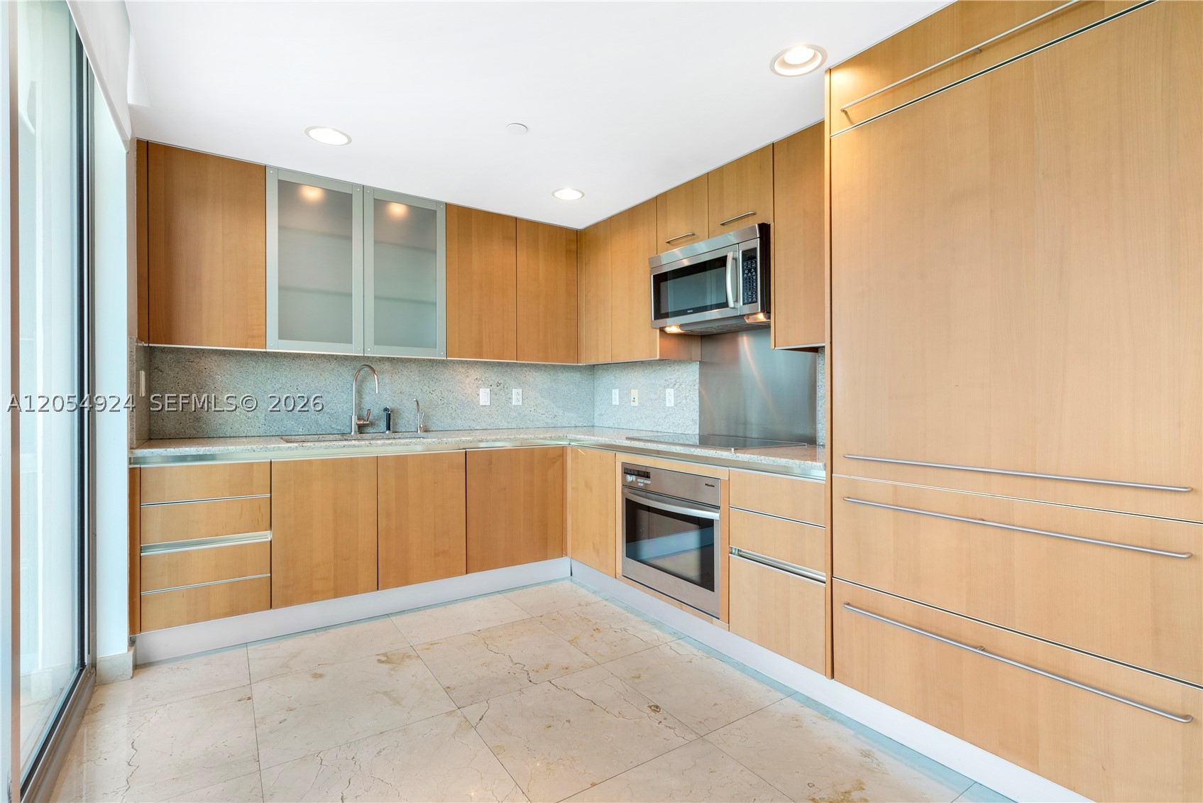 2627 S Bayshore Dr #1008, Miami FL 33133