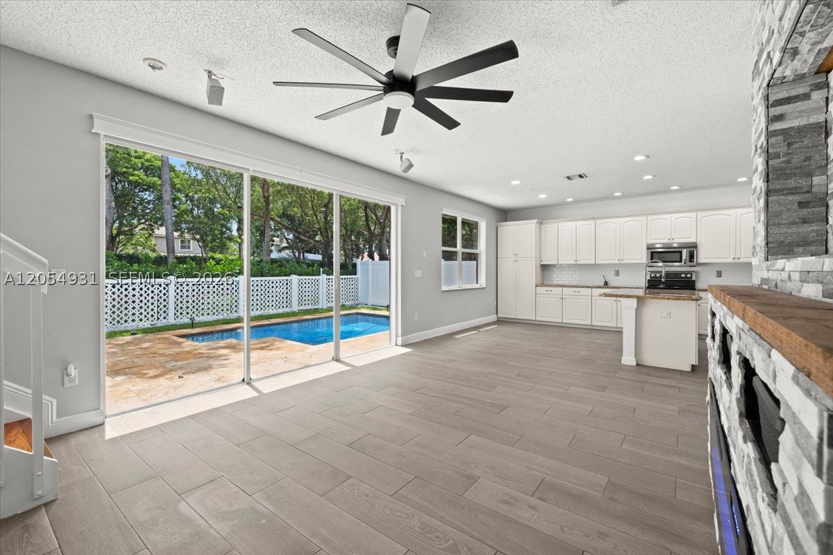 5014 SW 155th Ter, Miramar FL 33027