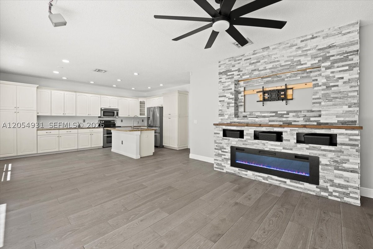 5014 SW 155th Ter, Miramar FL 33027