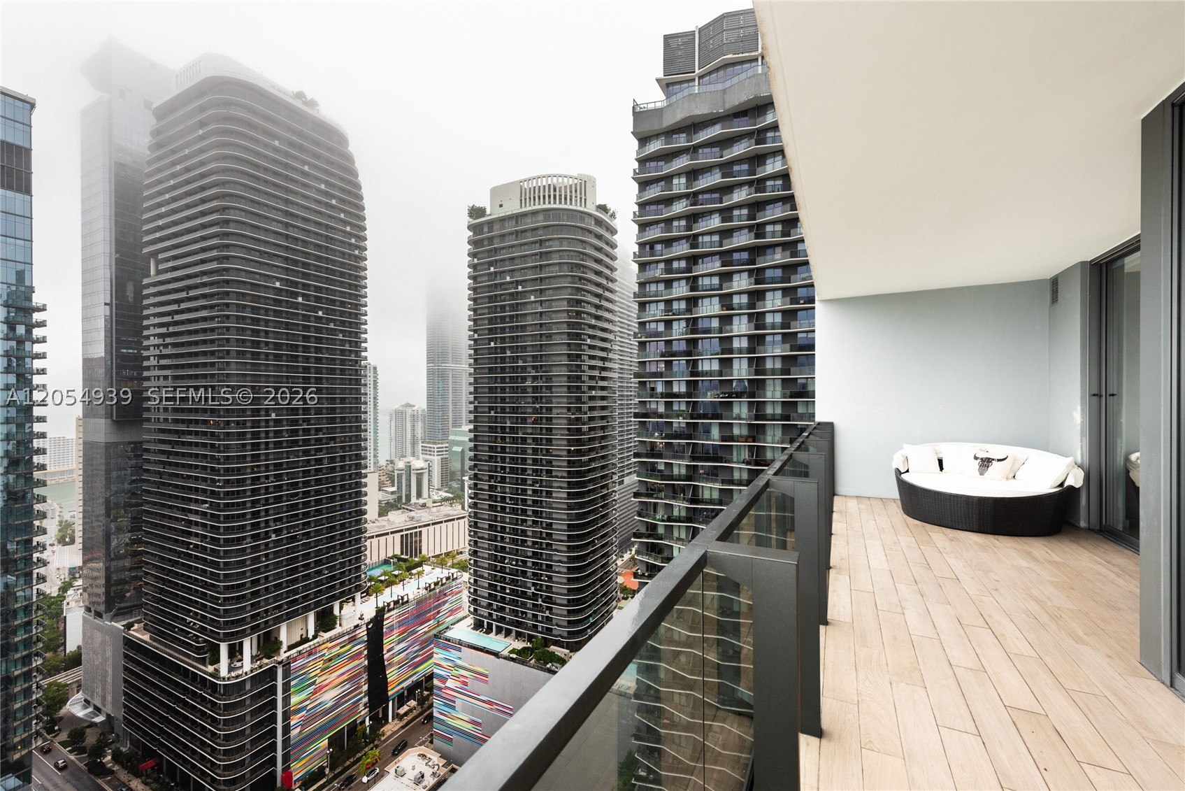 88 SW 7th St #3005, Miami FL 33130