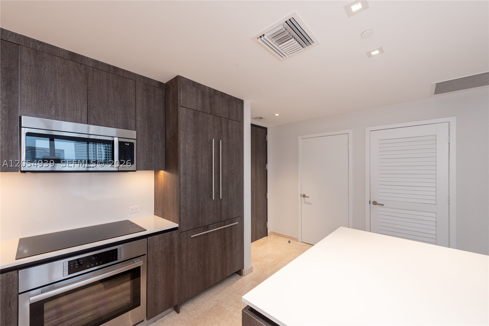 88 SW 7th St #3005, Miami FL 33130
