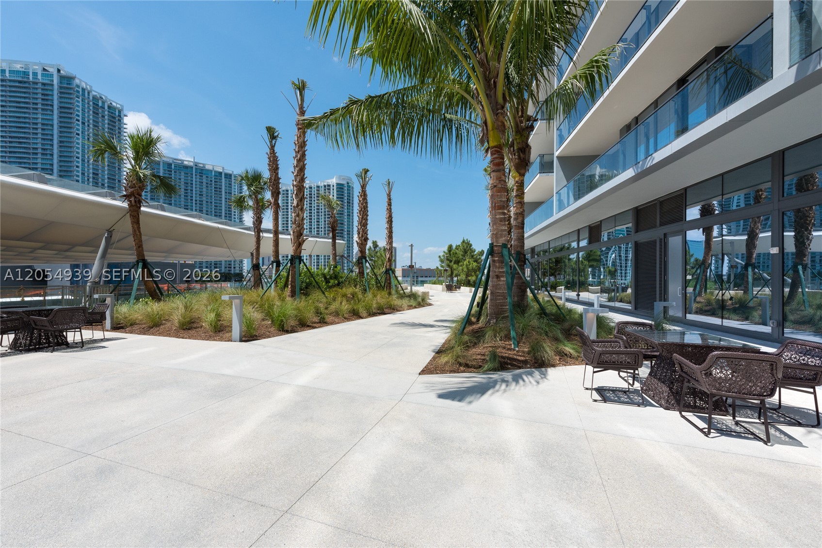 88 SW 7th St #3005, Miami FL 33130