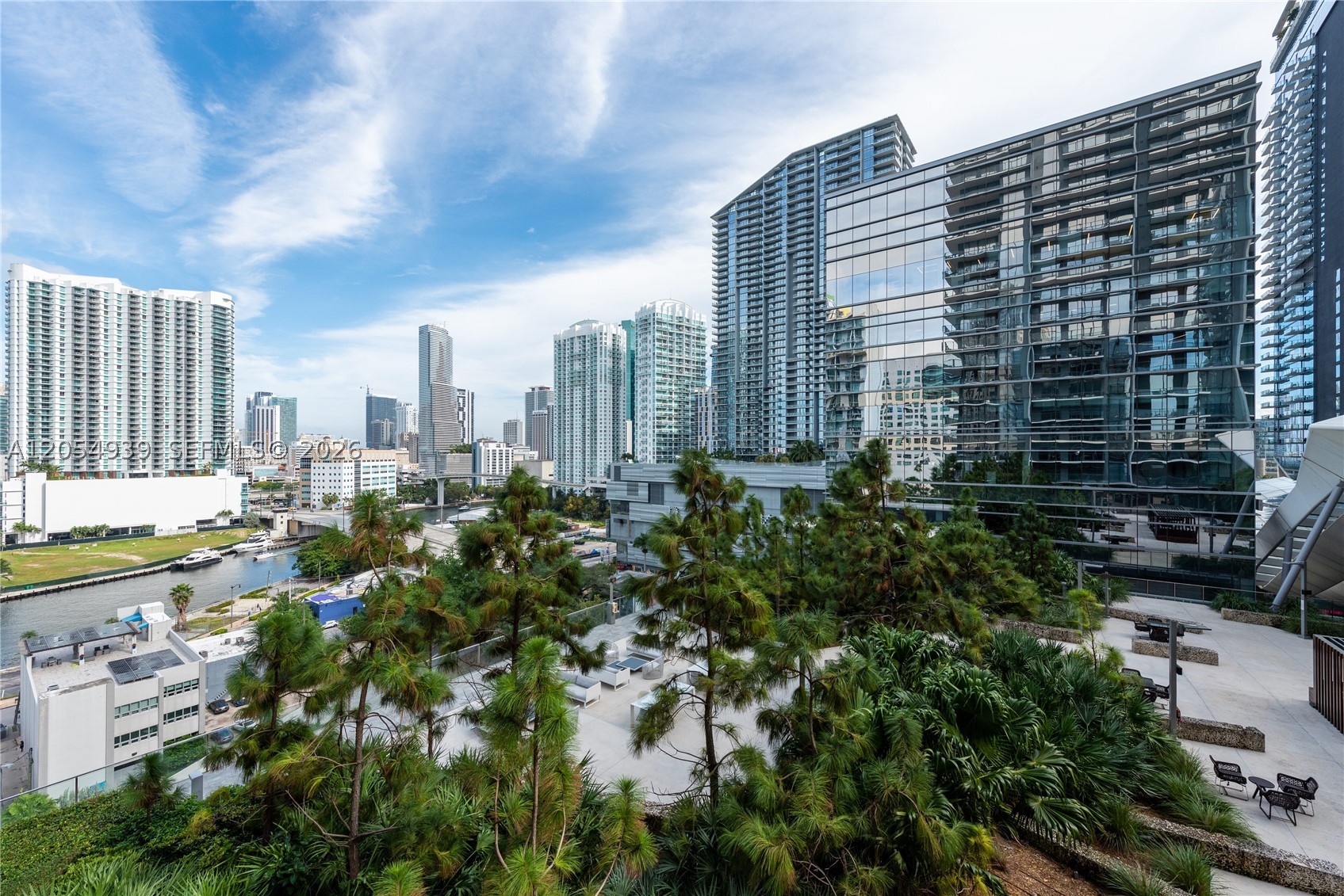 88 SW 7th St #3005, Miami FL 33130