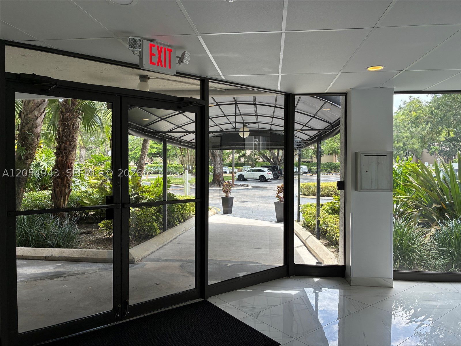 Weston FL 33326 - A12054943