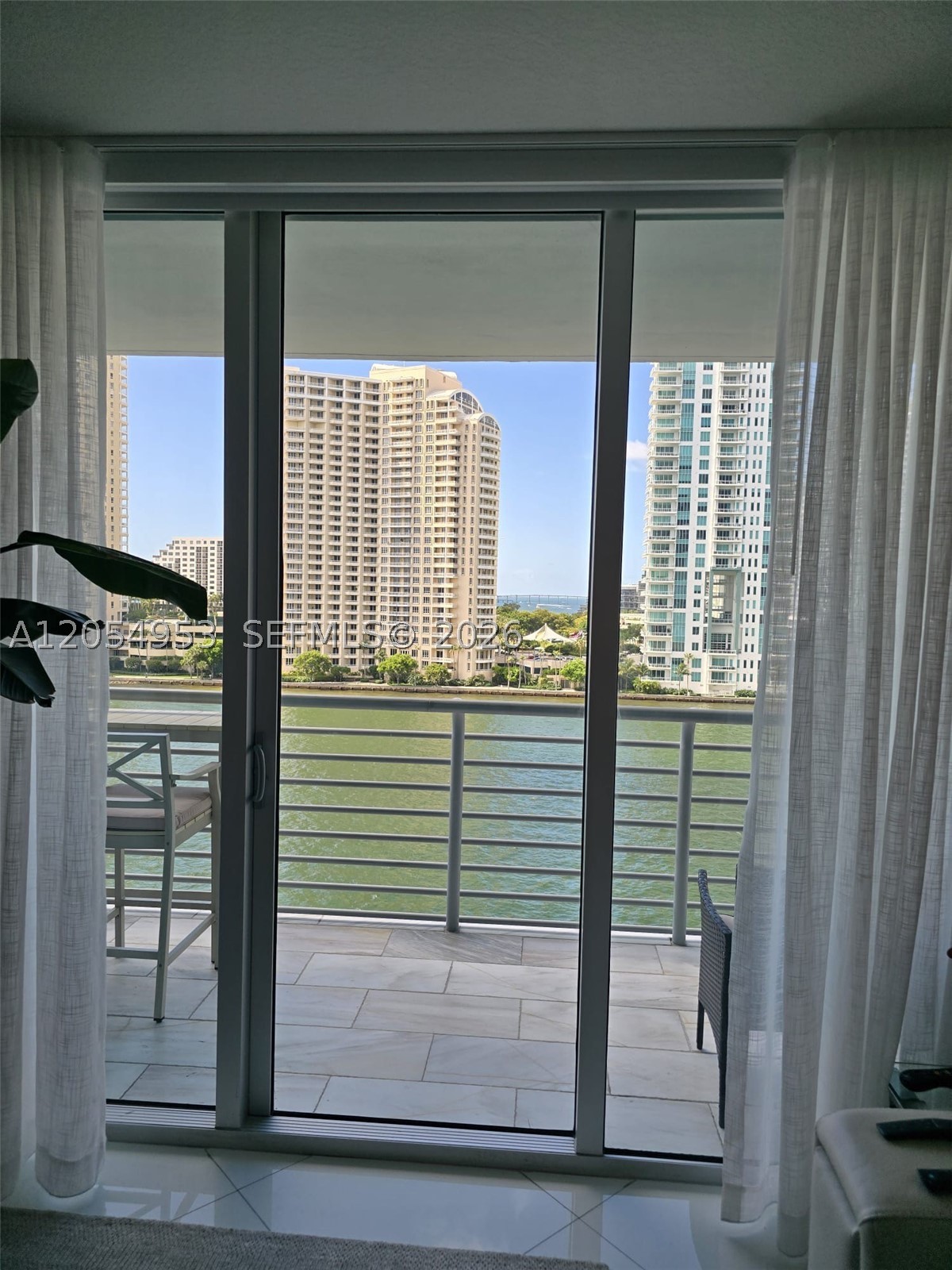 335 S Biscayne Blvd #907, Miami FL 33131