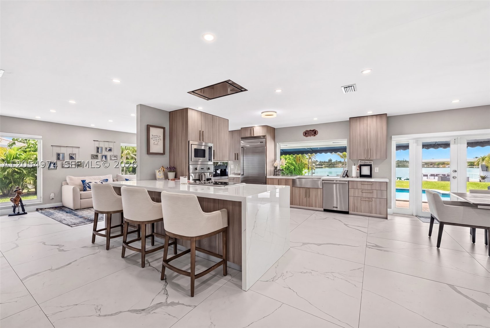 9440 SW 136th St, Miami FL 33176