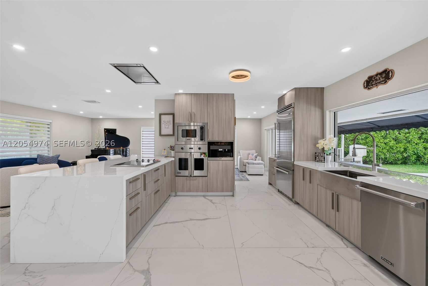 9440 SW 136th St, Miami FL 33176