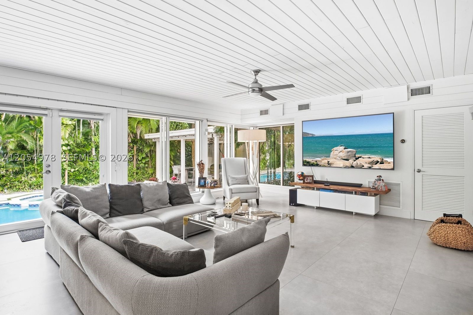 6511 Riviera Dr, Coral Gables FL 33146