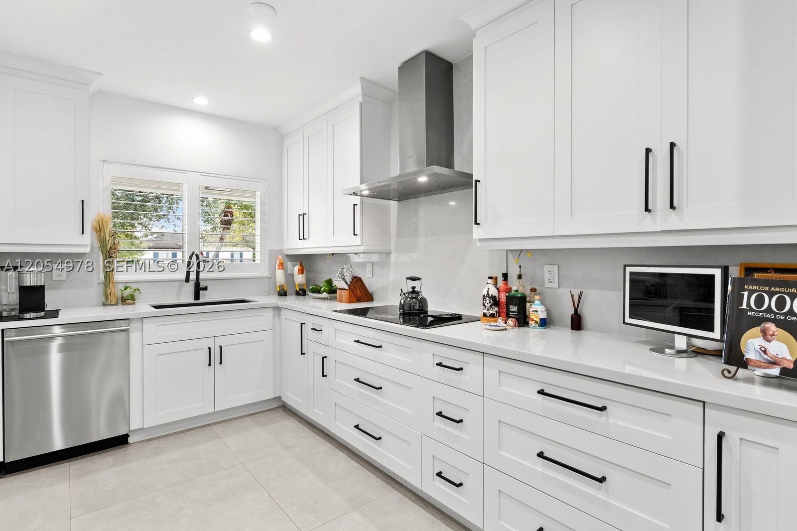 6511 Riviera Dr, Coral Gables FL 33146