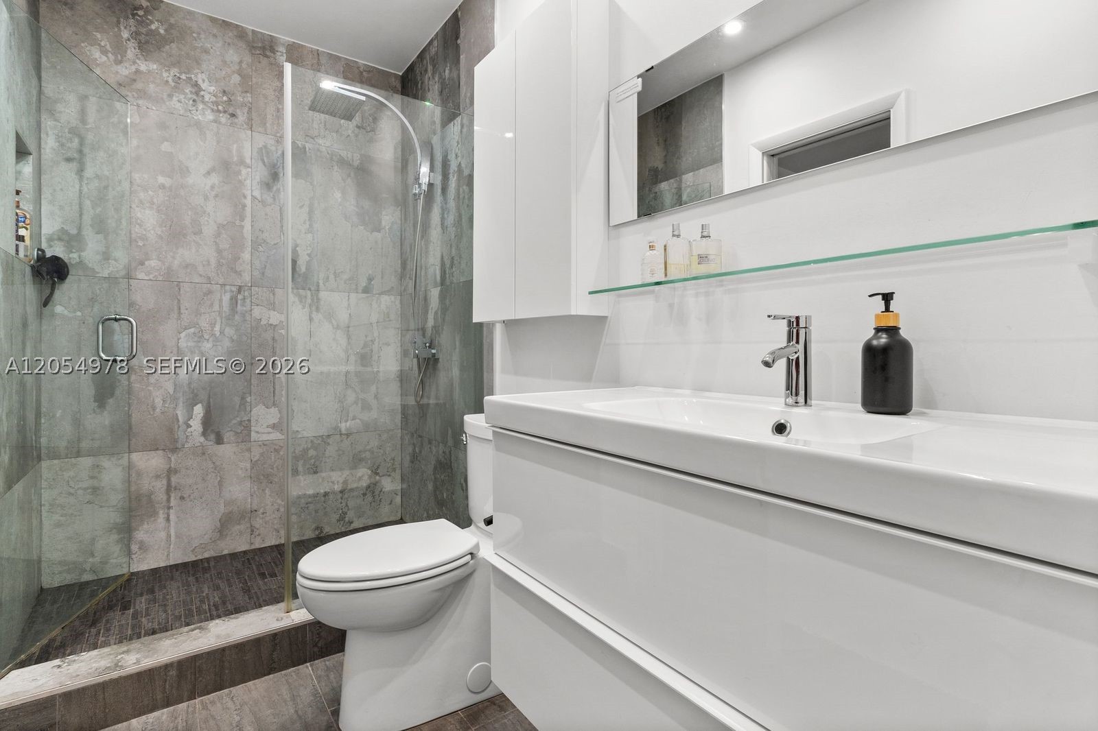 6511 Riviera Dr, Coral Gables FL 33146