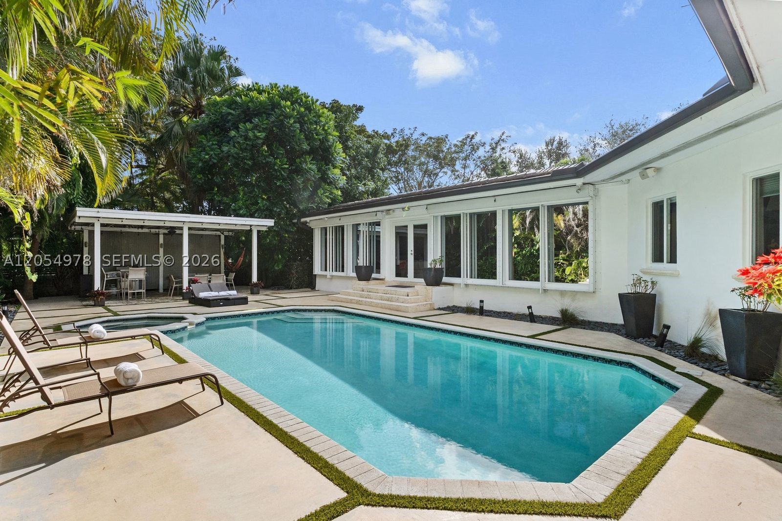 6511 Riviera Dr, Coral Gables FL 33146