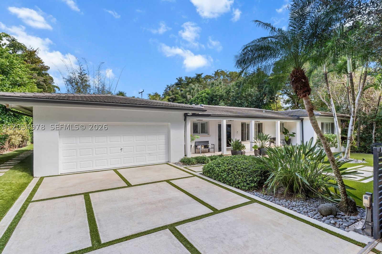 6511 Riviera Dr, Coral Gables FL 33146