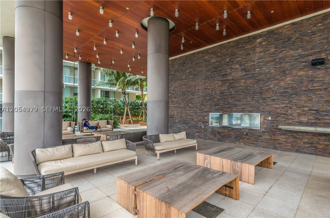 3470 E Coast Ave #H1609, Miami FL 33137
