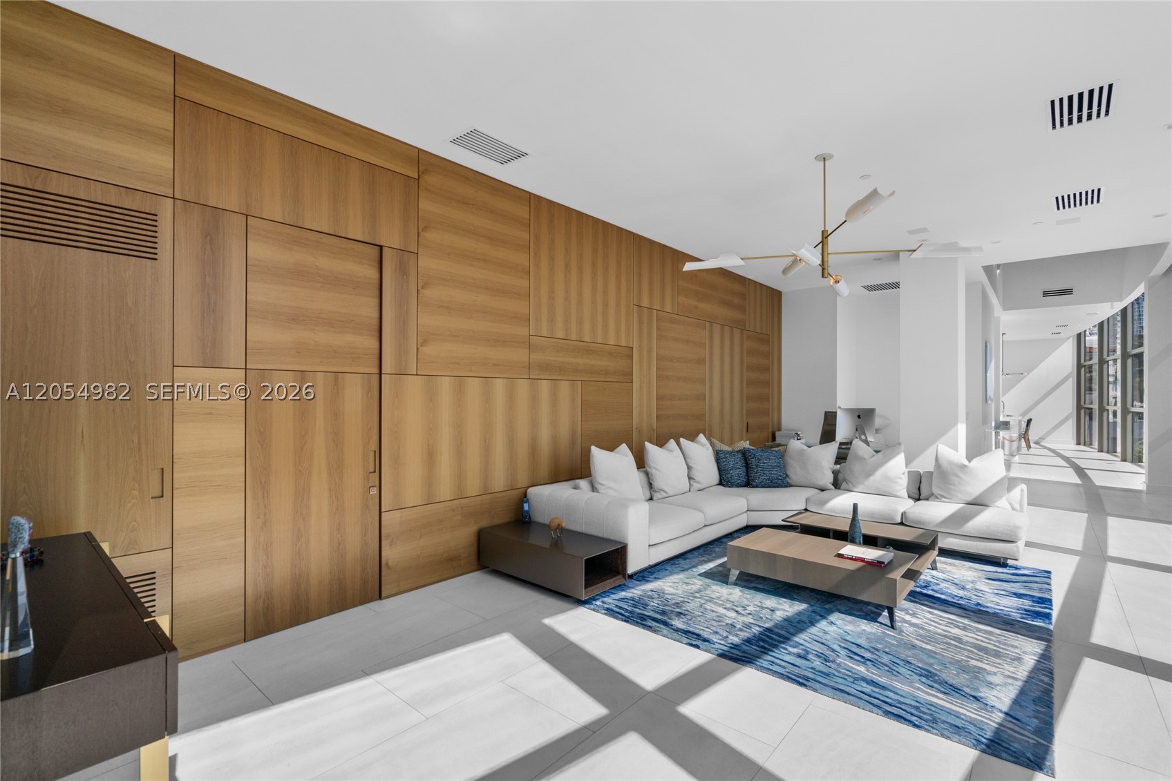 5875 Collins Ave #401, Miami Beach FL 33140