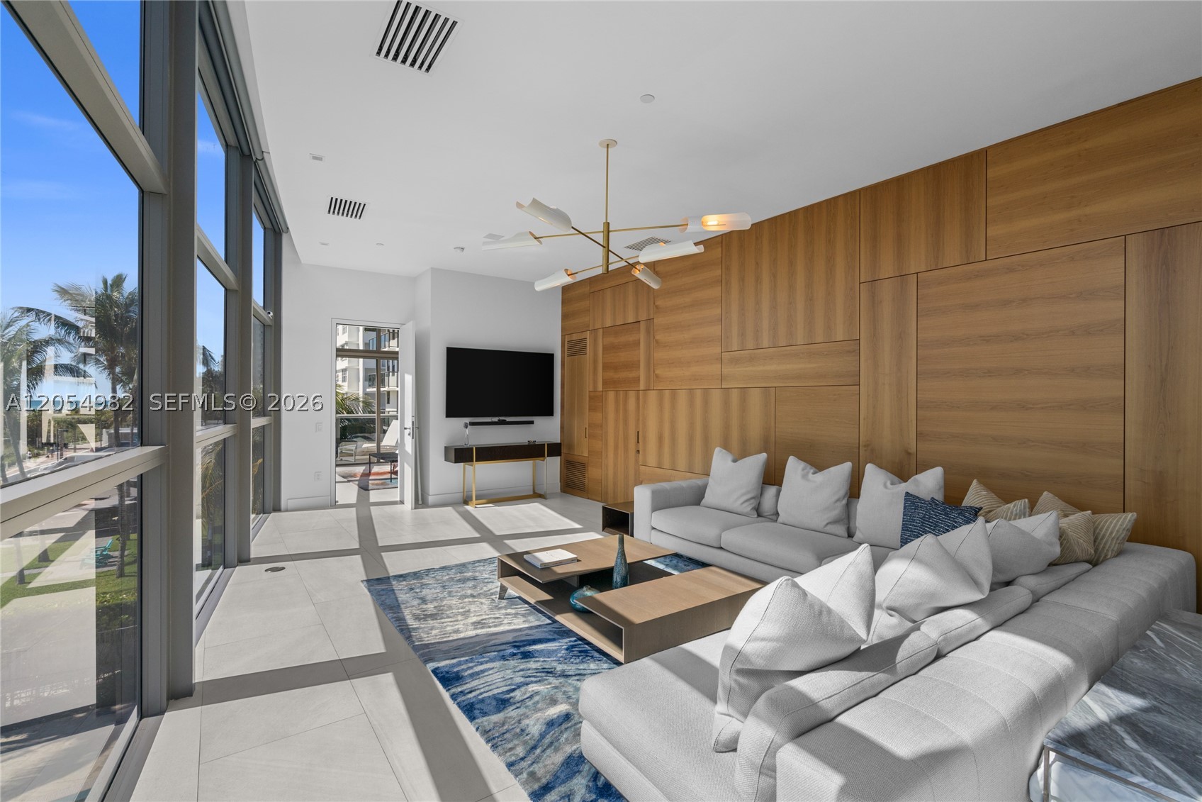 5875 Collins Ave #401, Miami Beach FL 33140