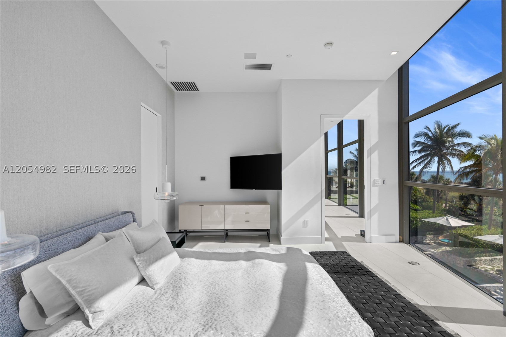 5875 Collins Ave #401, Miami Beach FL 33140