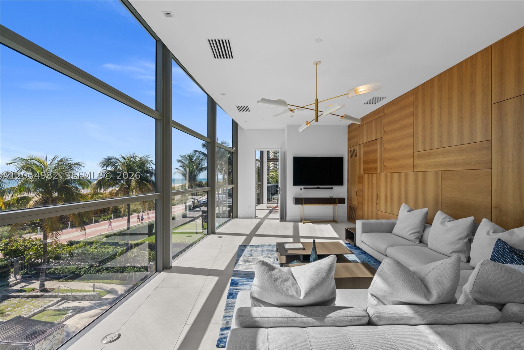 5875 Collins Ave #401, Miami Beach FL 33140