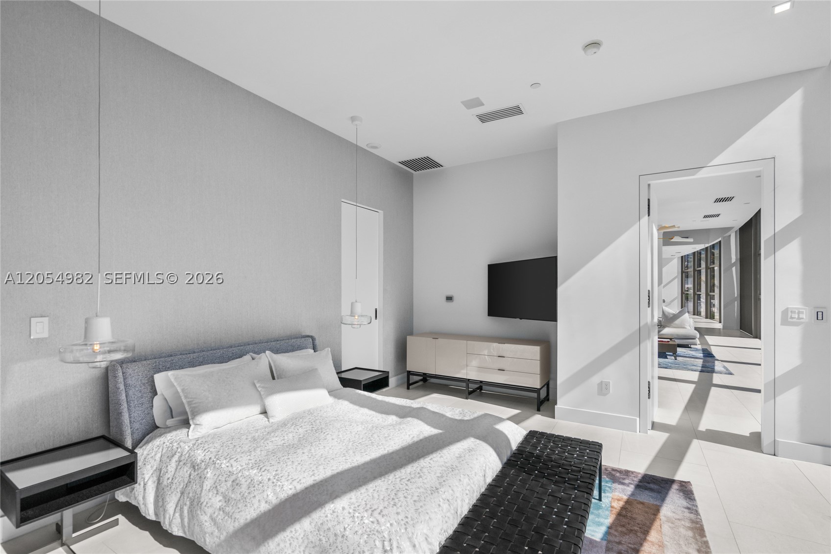 5875 Collins Ave #401, Miami Beach FL 33140