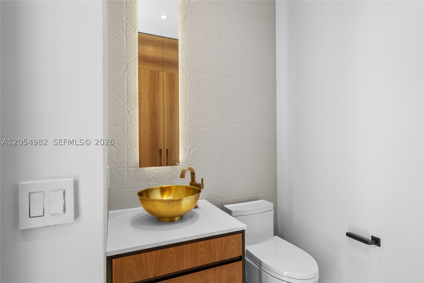 5875 Collins Ave #401, Miami Beach FL 33140