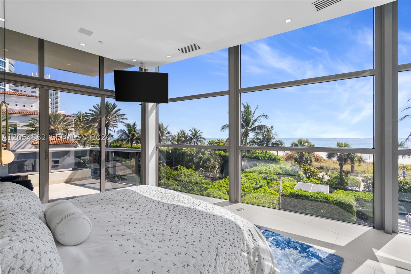 5875 Collins Ave #401, Miami Beach FL 33140