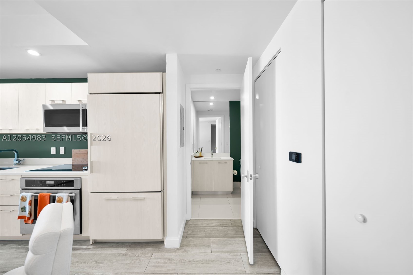 45 SW 9th St #3909, Miami FL 33130