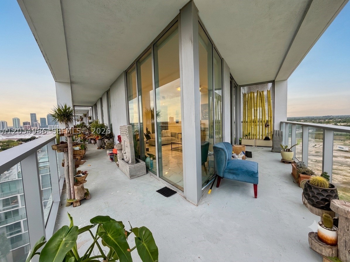 2000 METROPICA WAY #1003, Sunrise FL 33323