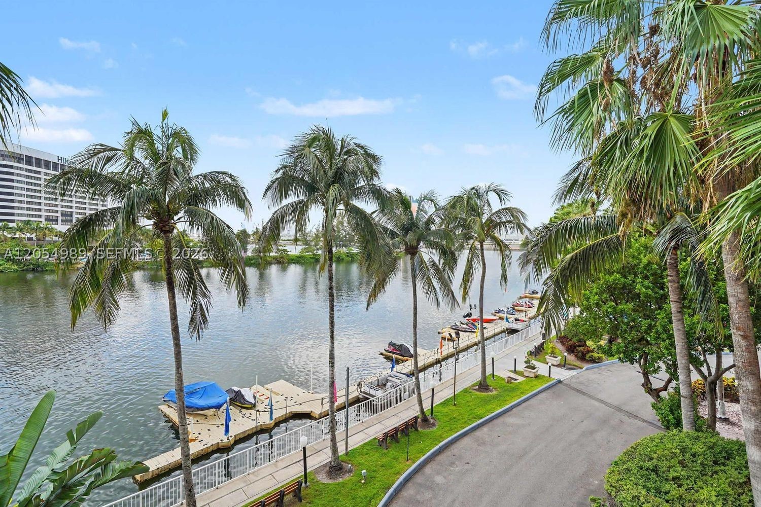 5085 NW 7th St #906, Miami FL 33126