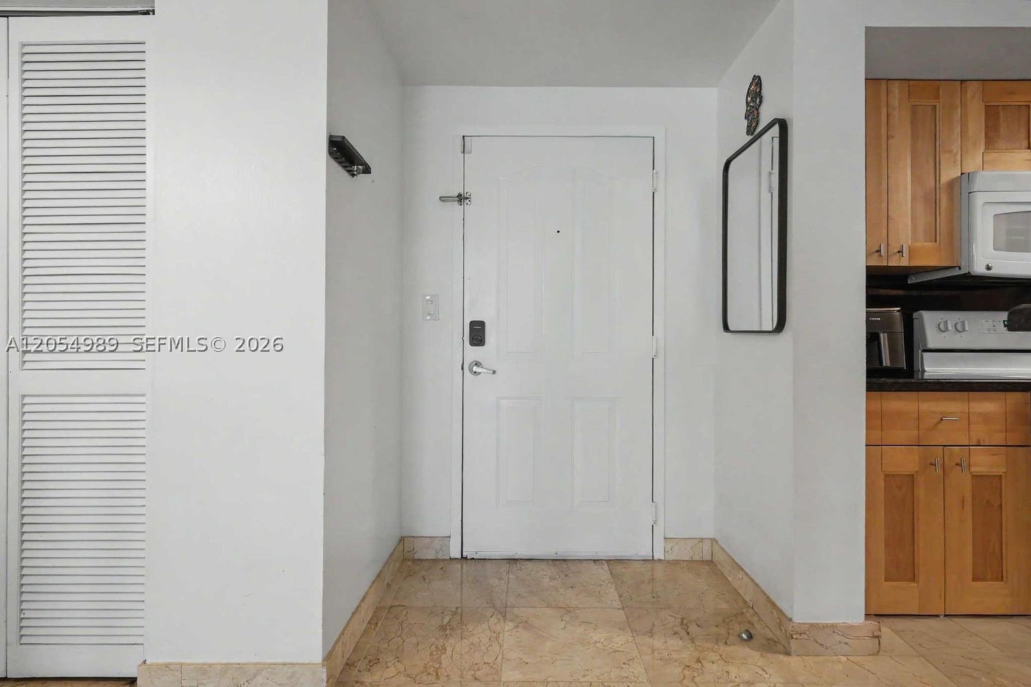 5085 NW 7th St #906, Miami FL 33126