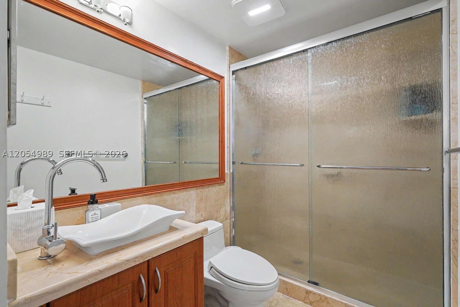 5085 NW 7th St #906, Miami FL 33126