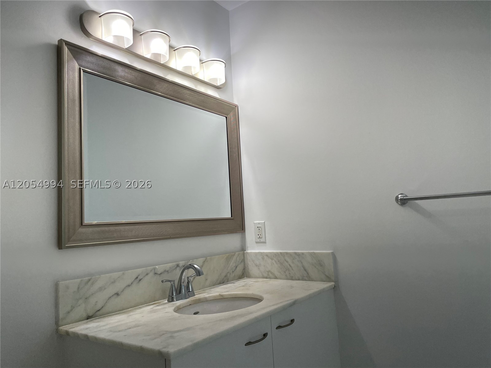 133 NE 2 AVE #2615, Miami FL 33132