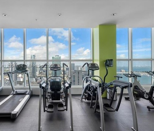133 NE 2 AVE #2615, Miami FL 33132
