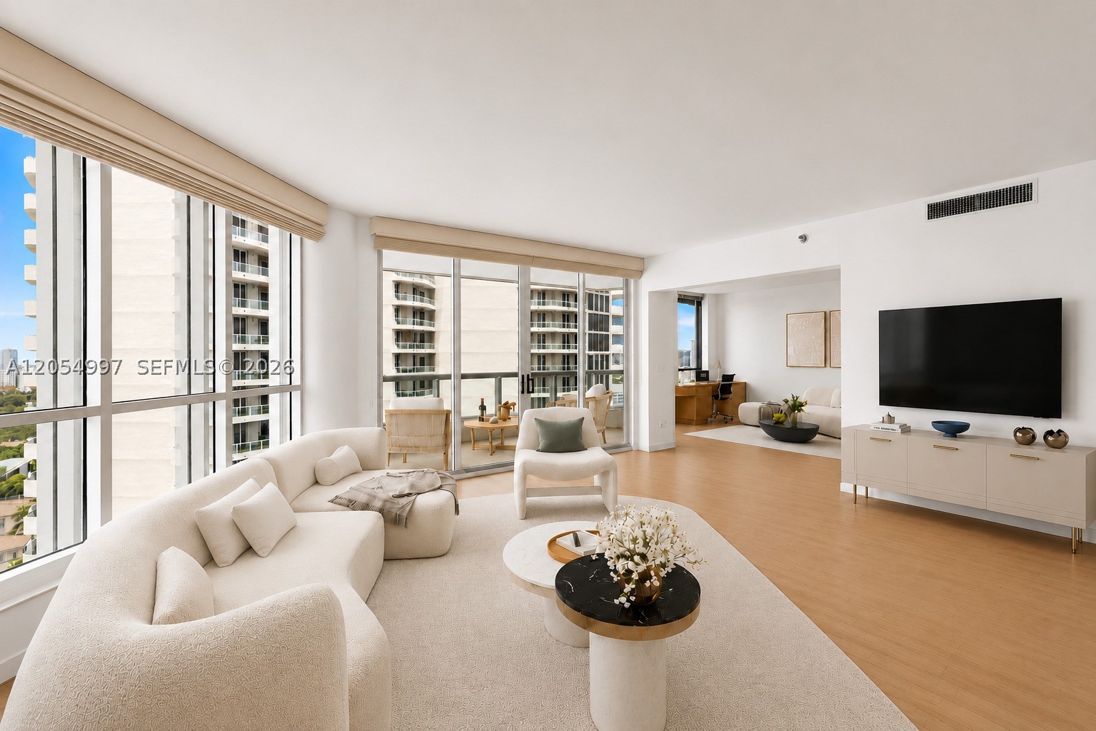 21150 Point Pl #1605, Aventura FL 33180