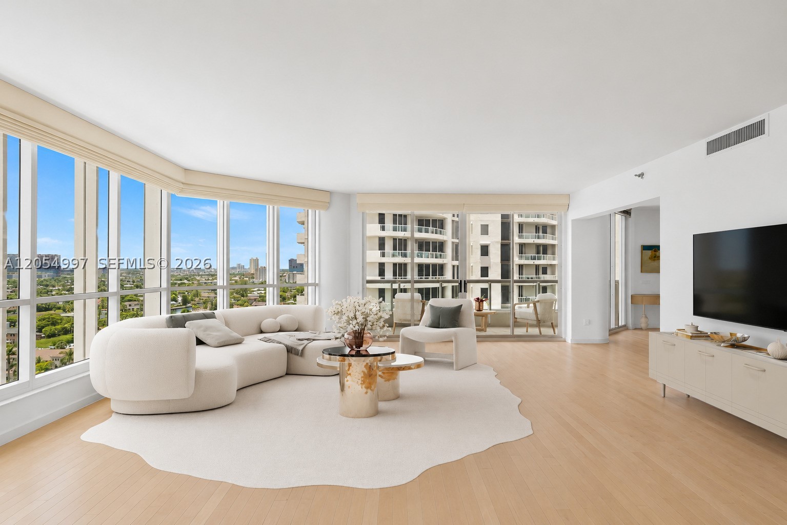 21150 Point Pl #1605, Aventura FL 33180