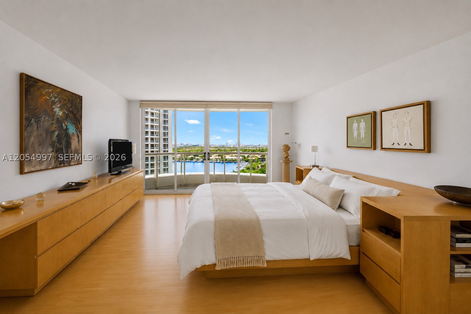 21150 Point Pl #1605, Aventura FL 33180
