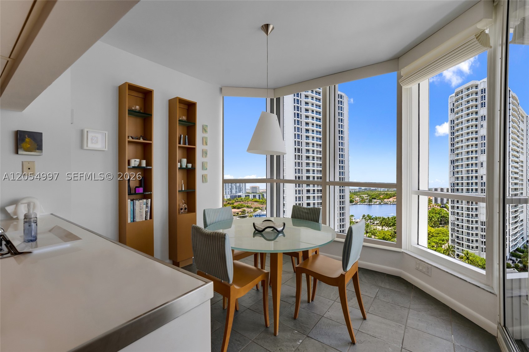 21150 Point Pl #1605, Aventura FL 33180