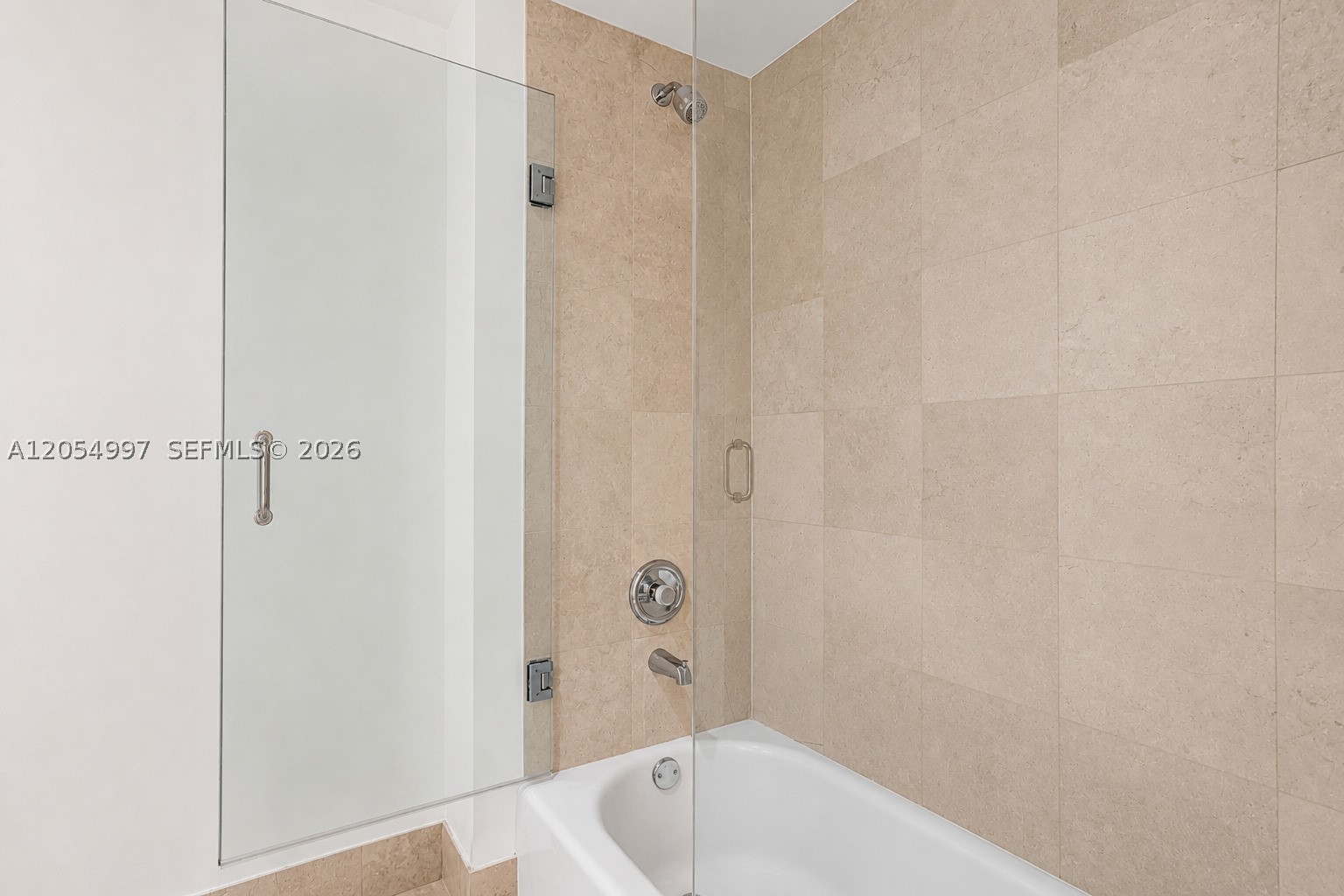 21150 Point Pl #1605, Aventura FL 33180