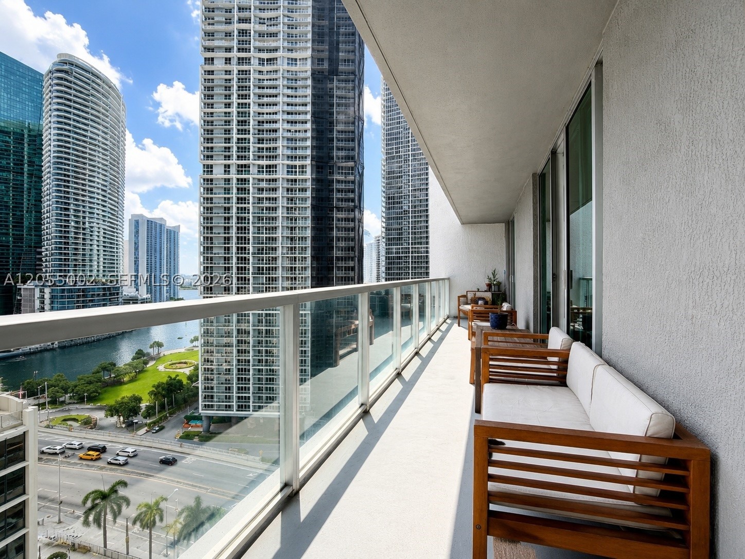 500 Brickell Ave #1805, Miami FL 33131