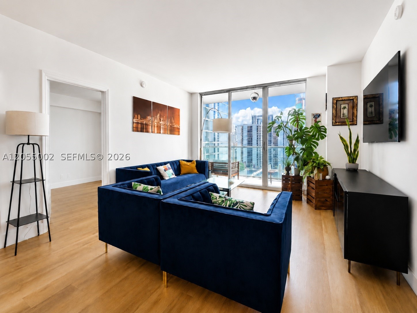 500 Brickell Ave #1805, Miami FL 33131