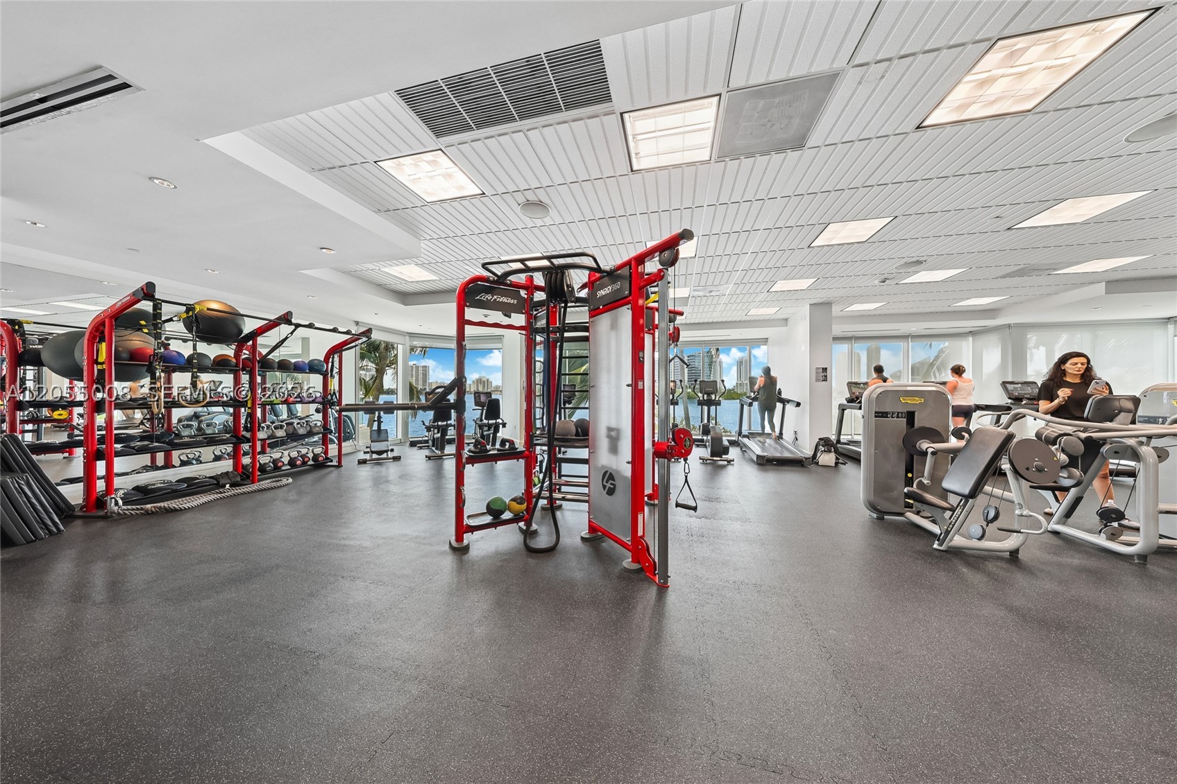 3301 NE 183rd St #502, Aventura FL 33160
