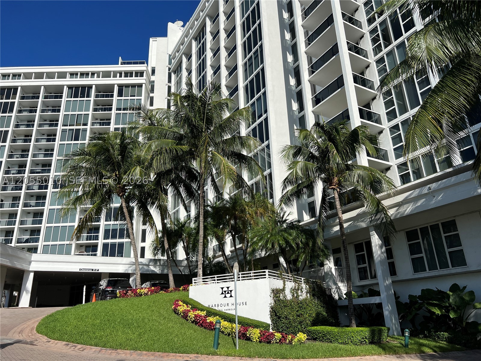 10275 Collins Ave #112, Bal Harbour FL 33154