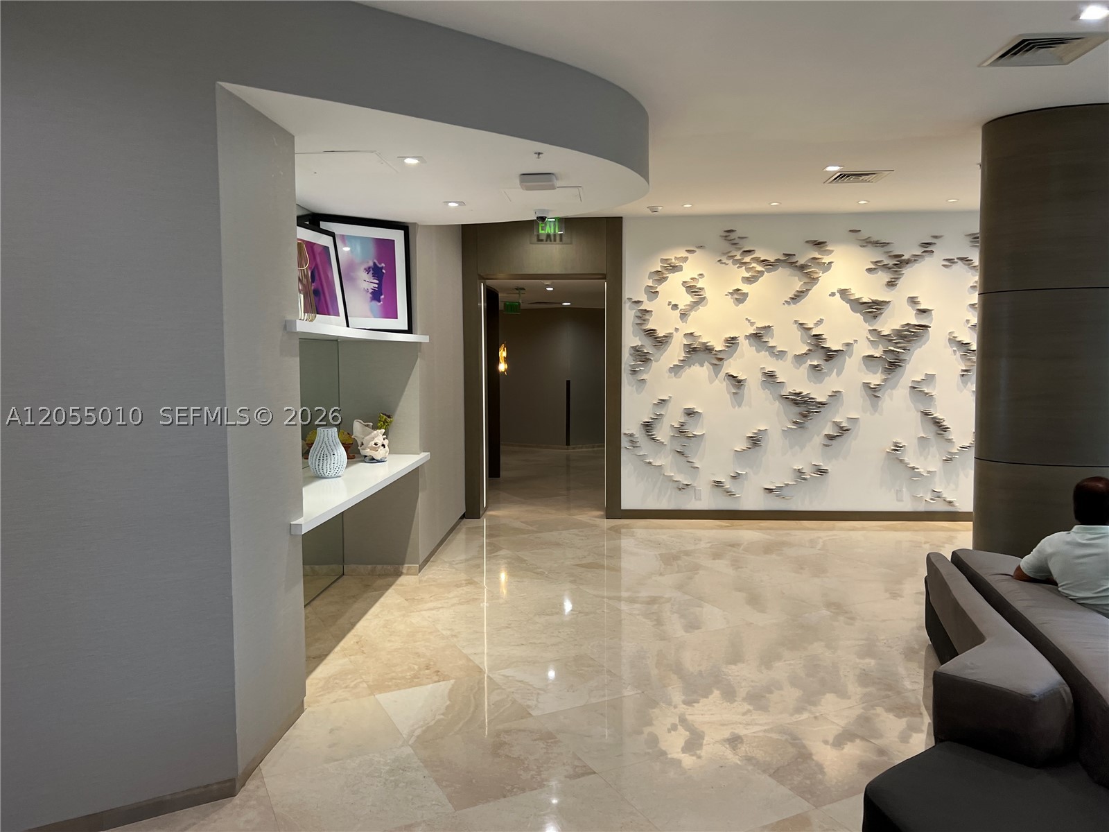 10275 Collins Ave #112, Bal Harbour FL 33154