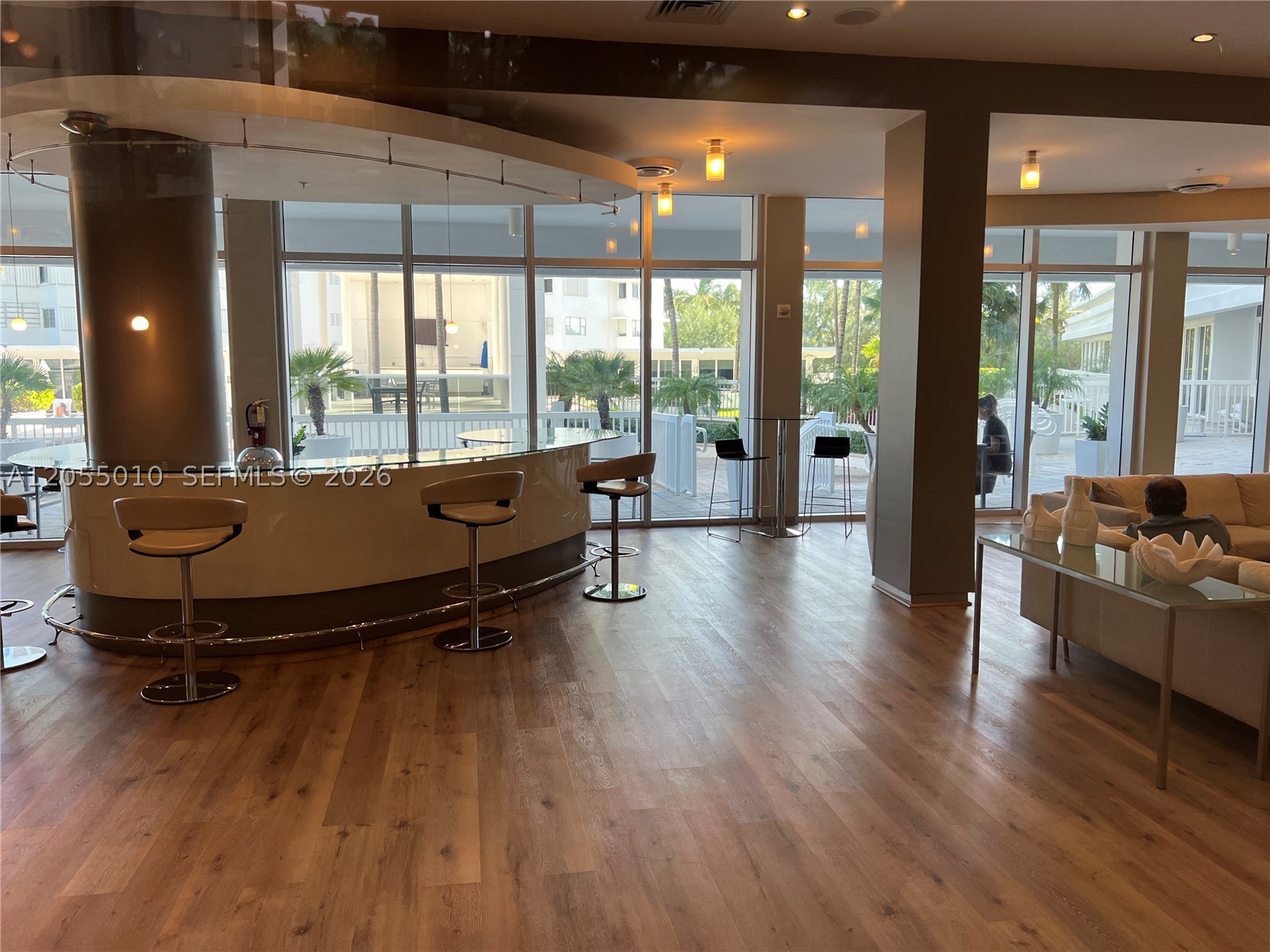 10275 Collins Ave #112, Bal Harbour FL 33154