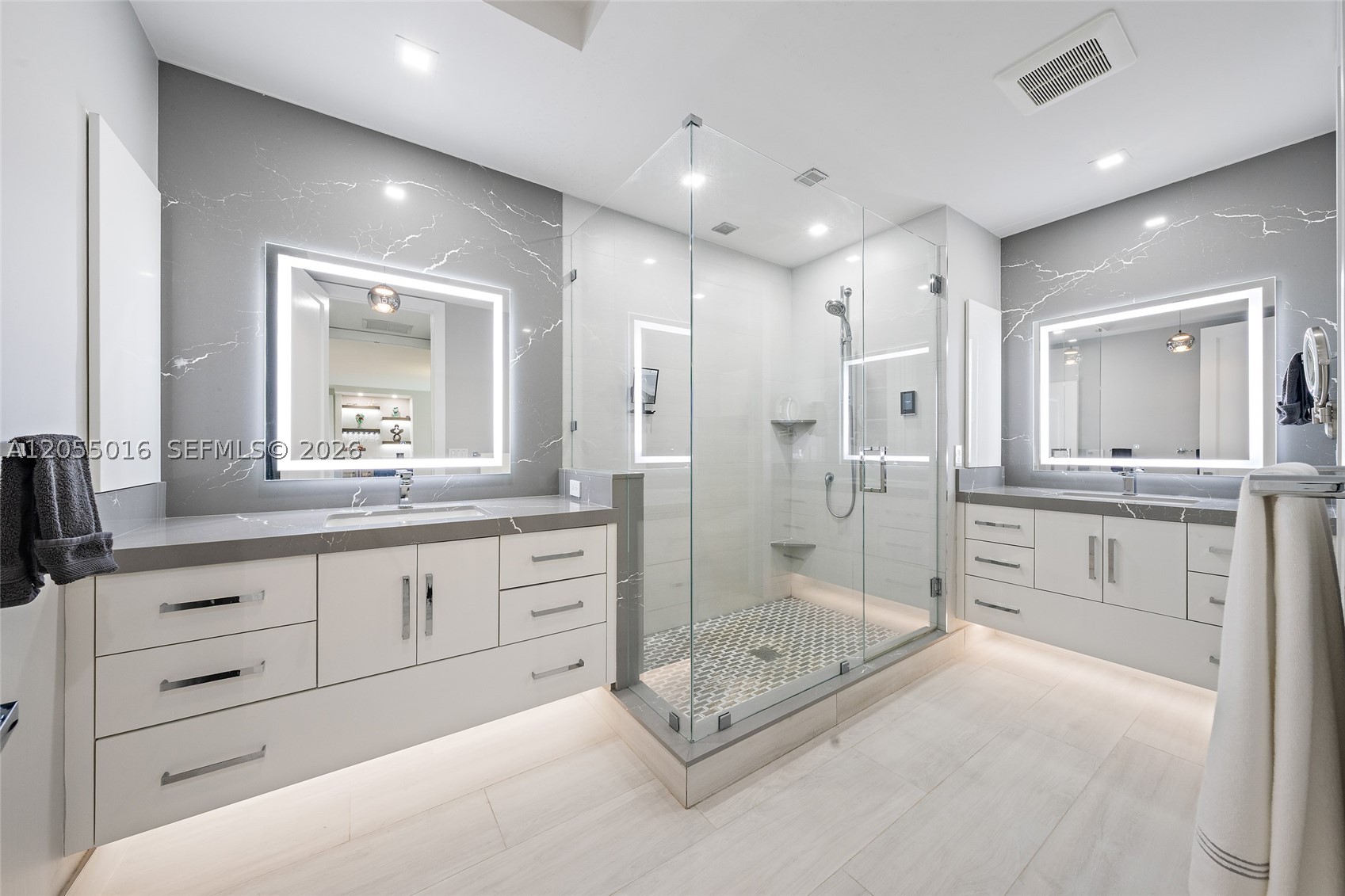 301 Captains Way #301, Jupiter FL 33477